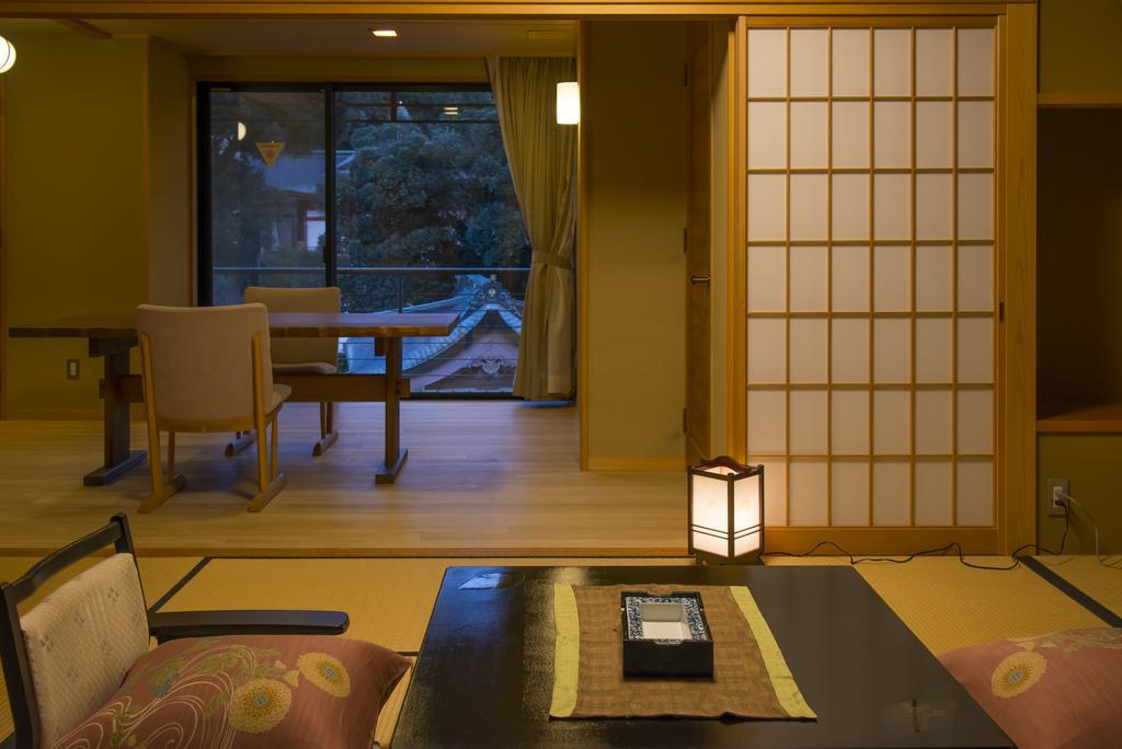 Tachibana Shikitei Hotel Kaga  Bagian luar foto